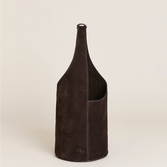 Reformation Silvana Bucket Bag - Picture 3 of 8